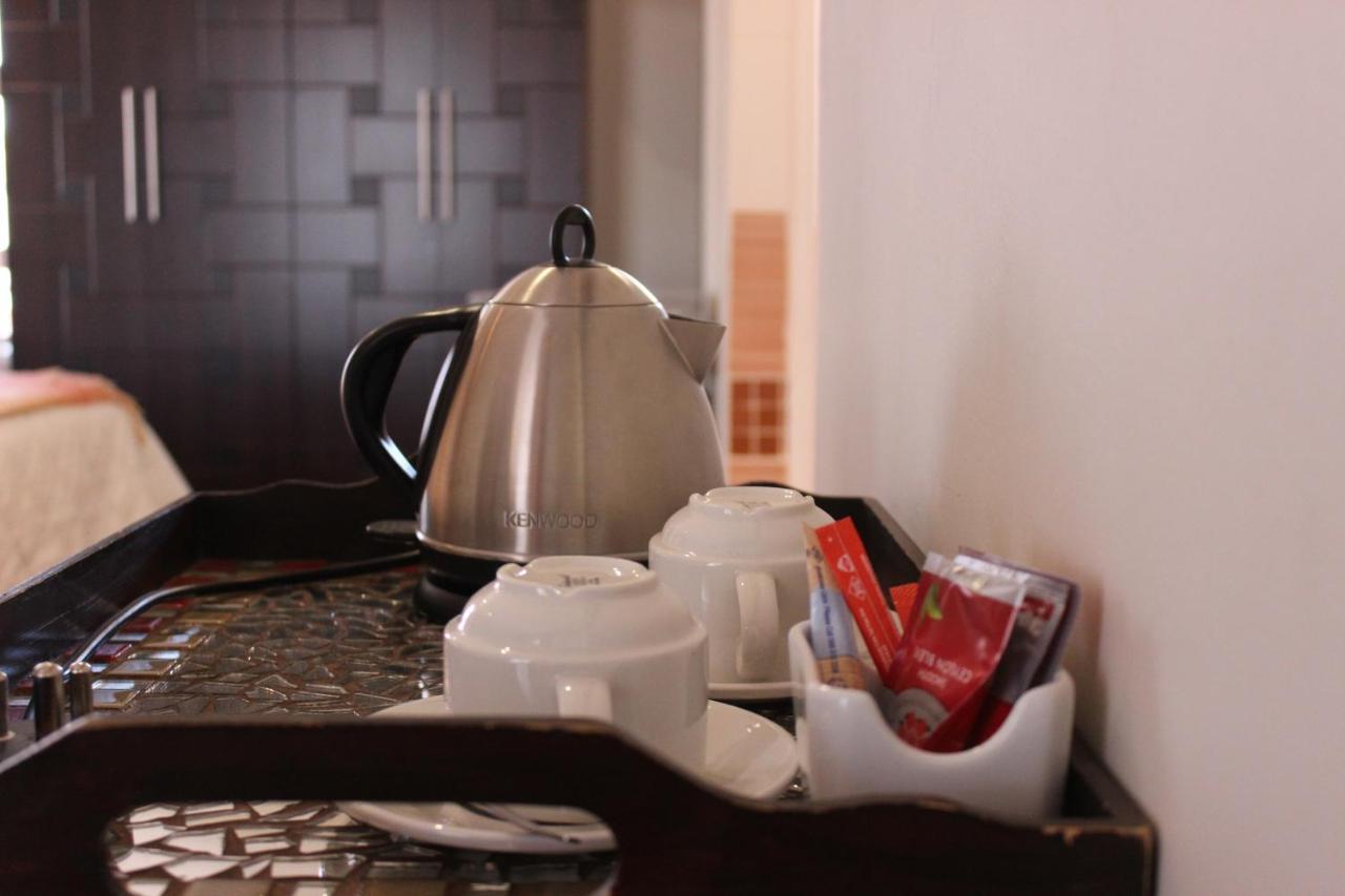 On Hill Lodge Bloemfontein Extérieur photo