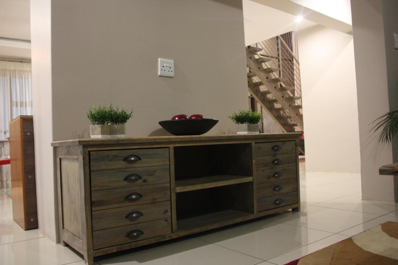 On Hill Lodge Bloemfontein Extérieur photo